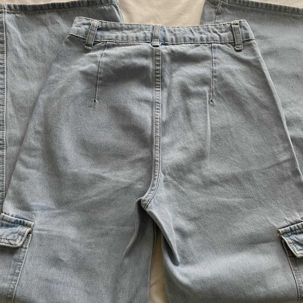 SHEIN Light Blue Denim Jeans - Picture 2 of 5